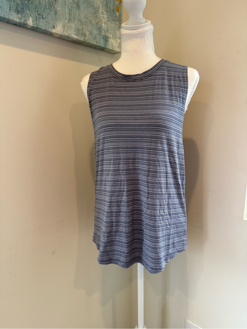 Athleta Navy and White Striped Sleeveless Tank Women’s Medium